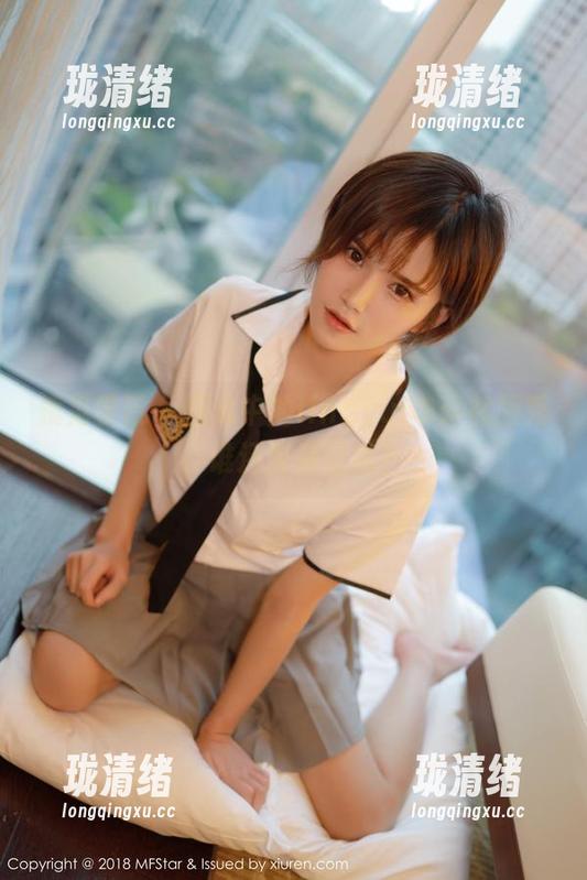 模范学院-lingyu69 模范学院 - 图库中的lingyu69:礼服秀,谁还需要红毯?