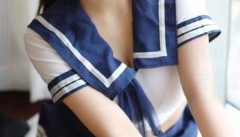 模范学院 – 抓紧下载唐琪儿Beauty的套装图包，别让朋友圈的人先发现哦！