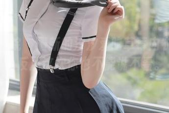 模范学院 – 最新的汐汐爱吃草莓内衣图集，反正这次你也不能说不看。