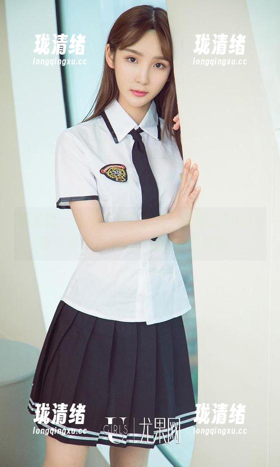 爱尤物-徐莉芝Booty 爱尤物 - 袜子街头的女王:徐莉芝Booty带你看美图与照片里的神奇腿锅!
