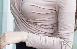 爱尤物 – 目光琉璃，王俪丁的作品集下载：溯游到那眼里的光芒。