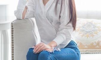 爱蜜社 – 关于张思允美腿的图库……你能说出几条？