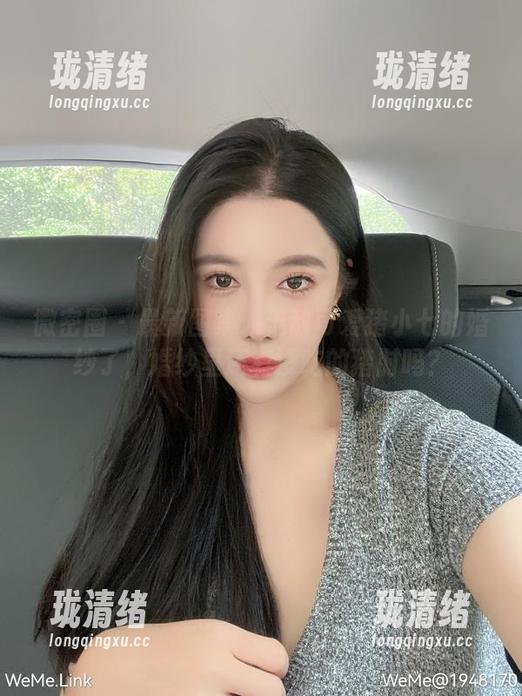 微密圈 - 最新图集：无敌可爱猪小七的婚纱了，婚纱里还有没吃的猪肘吗？