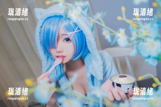 猫君君MaoJun的学姐斜眼杀，突然想当她粉丝