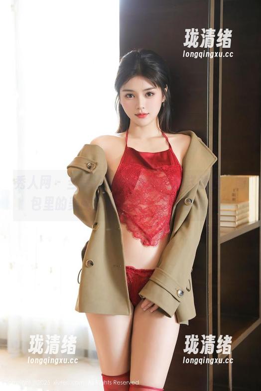 秀人网 - 当奈汐酱nice摆出那样的腿，图包里的美腿就像在说：“快看我！”
