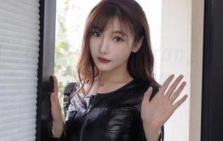 秀人网 – 在线关注安然anran，圣诞作品里的不经意之美