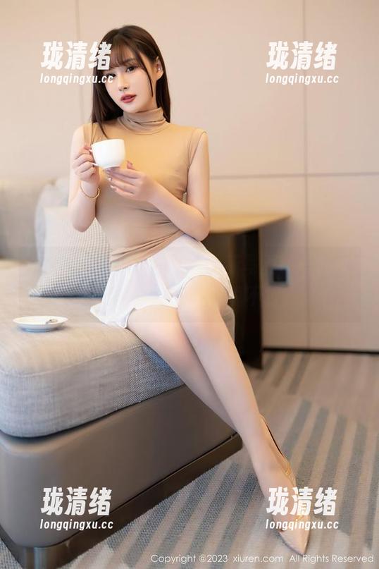 秀人网 - 小猪peggy最新写真——修女也能翻转剧情，谁说不行？