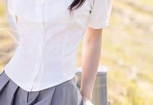 秀人网 – 最新礼服美图，戴渃欣只需转个身，整个画面都变成广告！