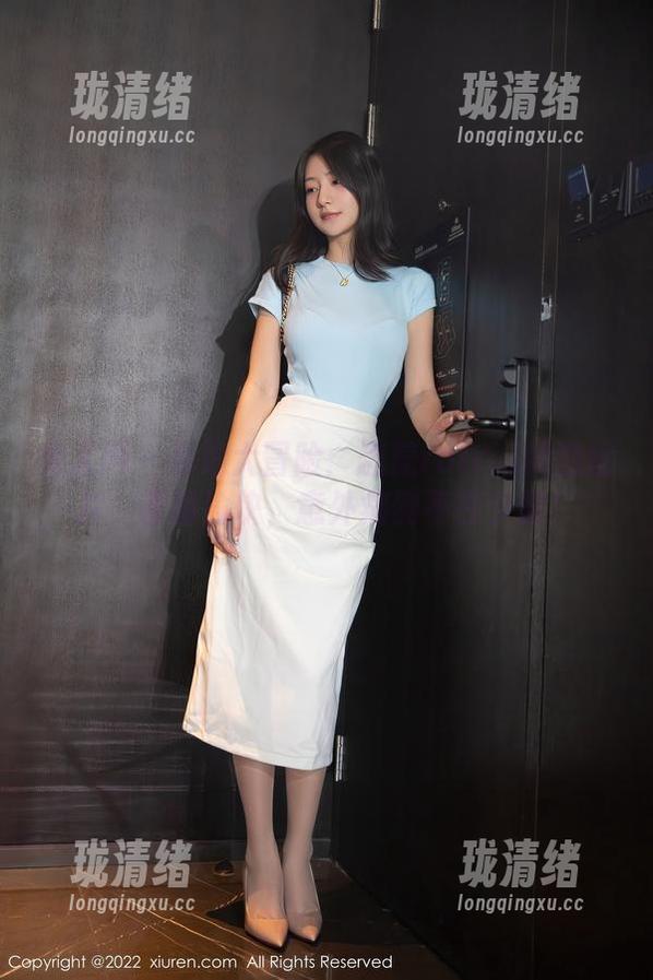 秀人网 - 海边大冒险：蕊蕊ruirui精选图片，画面愉快，意外病例不在少数！