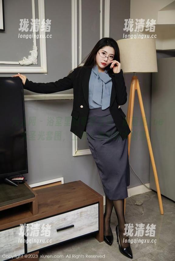 秀人网-陈茜妮zoe 秀人网 - 浴室里的奇葩日常,陈茜妮zoe无圣光套图,上演小角色的大剧情!