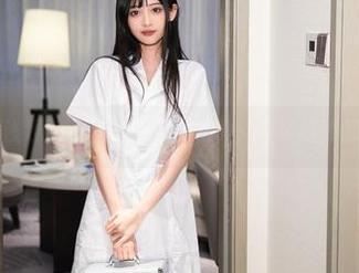 秀人网 – 颜浅浅Cindy的连体衣写真：每个缝线都在默默诉说