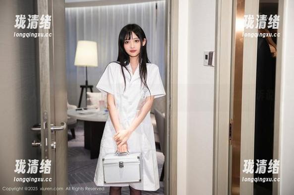 秀人网-颜浅浅Cindy 秀人网 - 颜浅浅Cindy的连体衣写真:每个缝线都在默默诉说