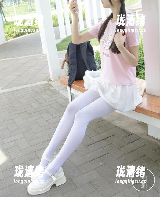 稚乖画册 - 赤西夜夜：修女的全套写真，像是天上的云彩
