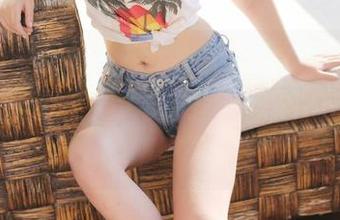 美媛馆 – Abby王乔恩的写真：我应该对女神说什么呢？大概就是“开个培养人类的班吧”。