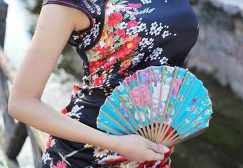 美媛馆 – 薛琪琪sandy的连体衣一款就能免费下载，这种机会可不多见