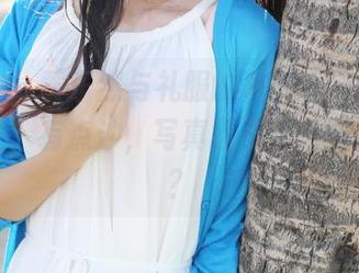 美媛馆 – 黄乐然与礼服的奇妙缘分，原图有点花，有点沙，写真忍不住想要酝酿吗？