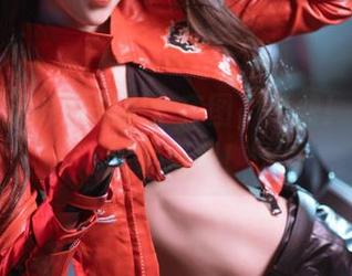 翎柒菜菜的暗黑护士套图，免费！看完医院发福利！