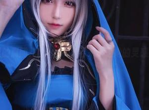 浴缸里的腐团儿Ikaros，看来水是她的灵感之泉！