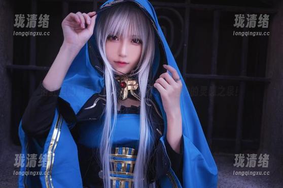 浴缸里的腐团儿Ikaros，看来水是她的灵感之泉！
