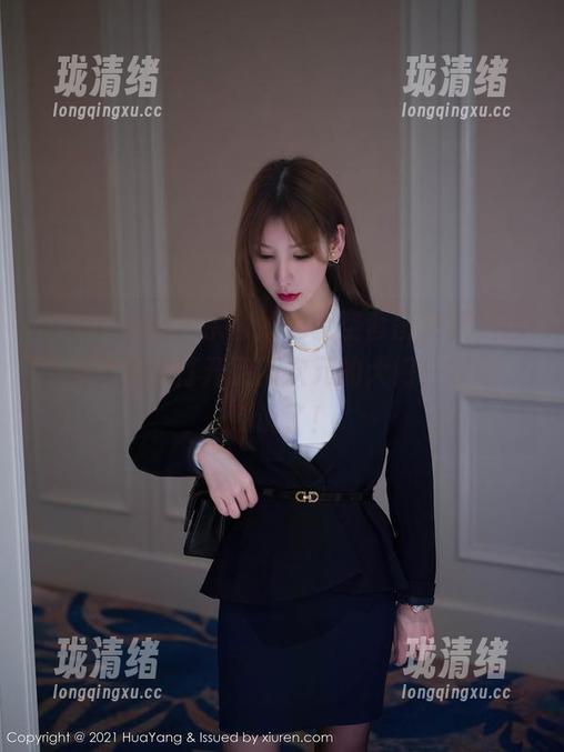 花漾show - 余馨妍的镂空套图更新，这种感觉就像打开了新次元的大门！哎呀，别说了！