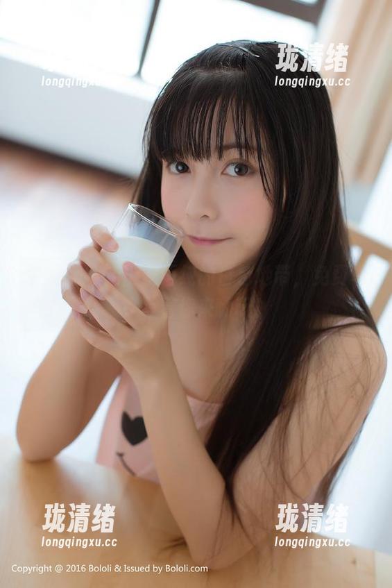 菠萝社-王语纯 菠萝社 - 走上王语纯的白色地带,免费写真等着你来嗨玩!
