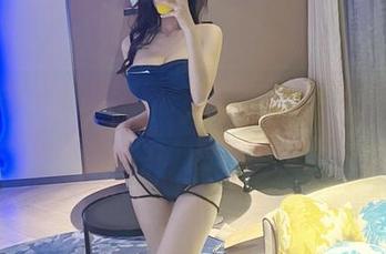 微密圈 – 葛征原图：酒店对镜，镜子中的涂鸦式人生，真的没谁了。