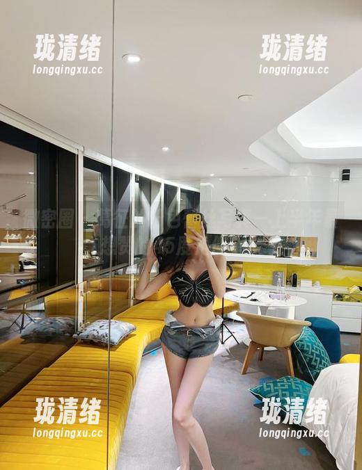 微密圈 - 葛征的粉色蕾丝写真—上半年最想赞的45度角仰望！
