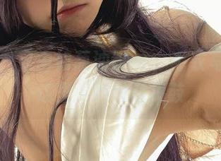微密圈 – 自由如葱油饼er，毛衣写真就在这里，真没空捣鼓