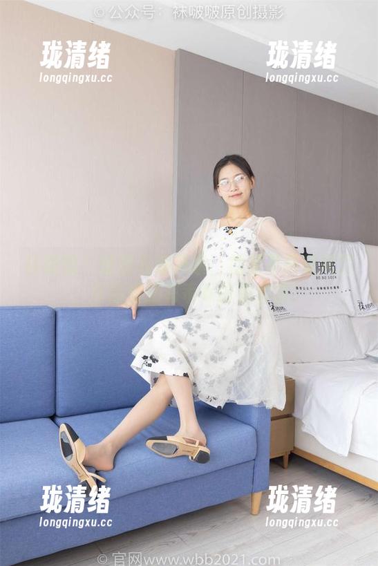 袜啵啵-瑶瑶 袜啵啵 - 瑶瑶私房风暴:裸足不只是风骚,作品里还有乖乖的温柔哦!
