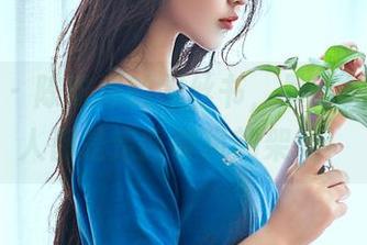 轰趴猫 – 陈雅漫的黑丝书，最新美图整个人都是走路带风的架势！