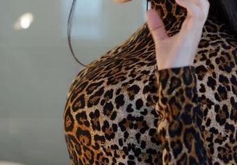 微密圈 – 一袭白裙与辣妈女神，私拍美图堪称民间传说！