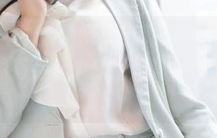 魅妍社 – 看过周小然的御姐写真，我只想说：这图幕后是个打工人吗？撩了恰恰好！