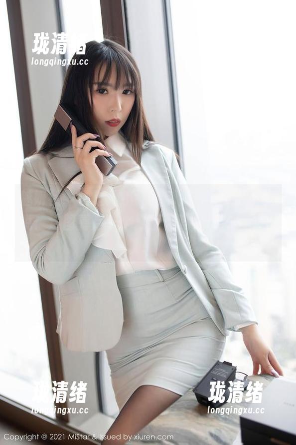 魅妍社 - 看过周小然的御姐写真，我只想说：这图幕后是个打工人吗？撩了恰恰好！