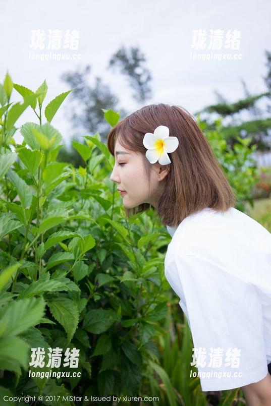魅妍社-糯美子Mini 魅妍社 - 睡衣”这位糯美子Mini的精选原图,有点“小撩”,有点“小懒