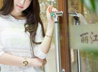 魅妍社 – 私拍图包，赵欢颜Jessica轻松演绎女友的温柔与俏皮