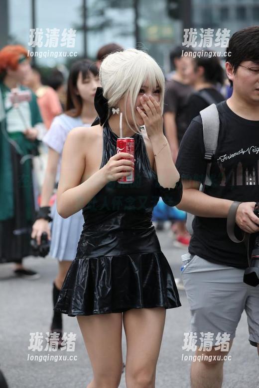 魔镜街拍 在线写真:魔镜街拍的“散落的时光”,真让人怀念又无奈。
