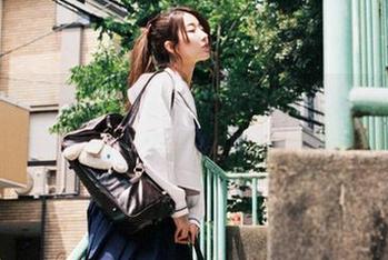 携手黑川畅游日本，楼道JK一贴即中，高清图库人生开挂！